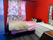 Fully furnished main floor 2-bedroo for girls only, in Malton - Photo 7
