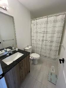 3 bed 1 bath townhome (Barrie) - Photo 3