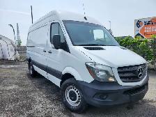 2017 Mercedes-Benz Sprinter Cargo Vans 2500HD DIESEL HIGHROOF GA - Photo 2
