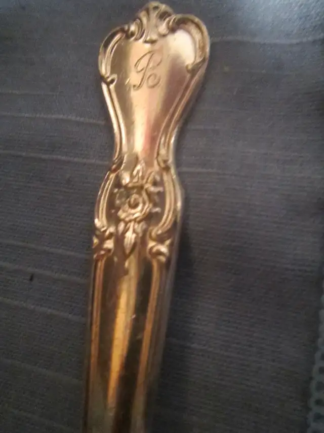 #36-121A   SIGNATURE silverware set for 8, Monogramed 'B'