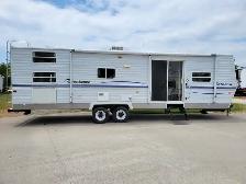 2003 Coachmen Catalina 32BHS