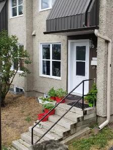 2 chambres à louer dans une maison en rangée - Photo 2