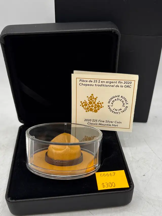 2020 1.5oz 999 Fine Silver Classic Mountie Hat with Gold Plating