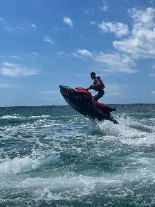 Discover BRAND NEW Jet Skis 2024-2026 JUST $99/HR! ⚡ - Photo 3