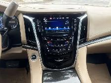 2019 Cadillac Escalade Platinum - Photo 17