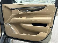 2019 Cadillac Escalade Platinum - Photo 29