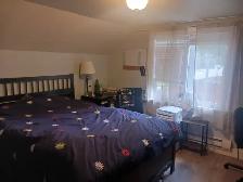 1 bedroom 2-level full-furnished suite with amenities - Photo 4