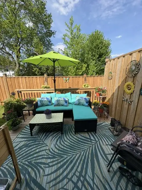 PATIO UMBRELLA FOR SALE