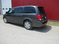 2016 Dodge Grand Caravan - Photo 2