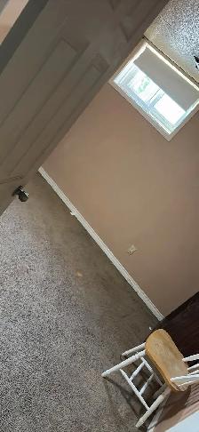 Private Room Available in Oshawa – $800/Month (Utilities Shared) - Photo 6