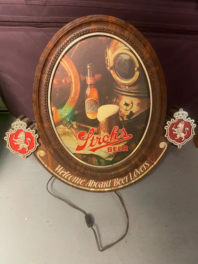 Stroh's Beer Welcome Aboard Beer Lovers Sign