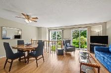 Bright & spacious 3 bdrm townhome with no rear neighbours - Photo 2