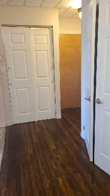 Bright Clean One Bedroom Apartment Available - Photo 6