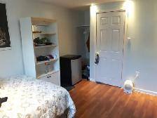 Spacious furnished bedroom for rent - Photo 3