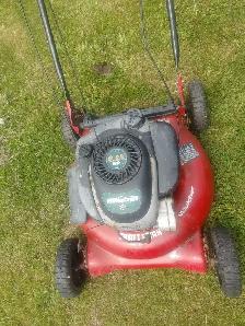 Craftsman 21-inch Lawn Mower. Starts when it wants to - Photo 2