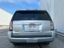 2017 GMC Yukon SLE 8 PASSENGERS - ONE OWNER NO ACCIDENTS - Photo 12