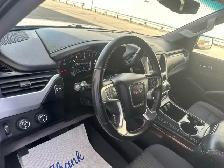 2017 GMC Yukon SLE 8 PASSENGERS - ONE OWNER NO ACCIDENTS - Photo 38