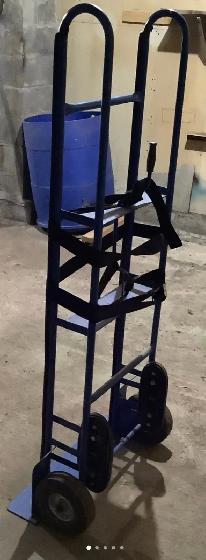 LARGE HANDTRUCK/DOLLY FOR SALE FOR $20