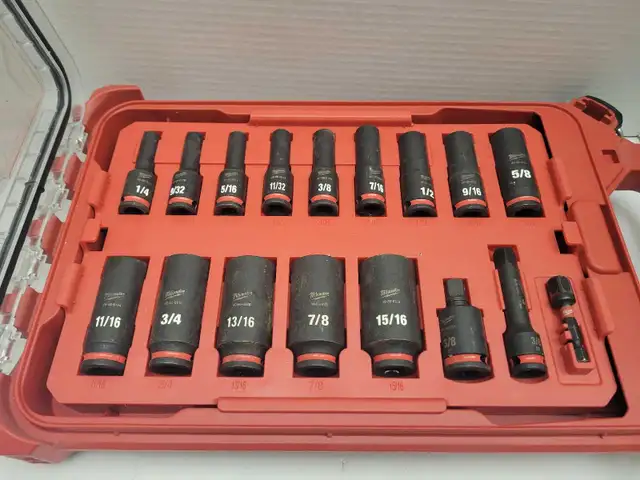 Milwaukee 49-66-6800 3/8 SAE 17 Piece Packout Impact Sockets