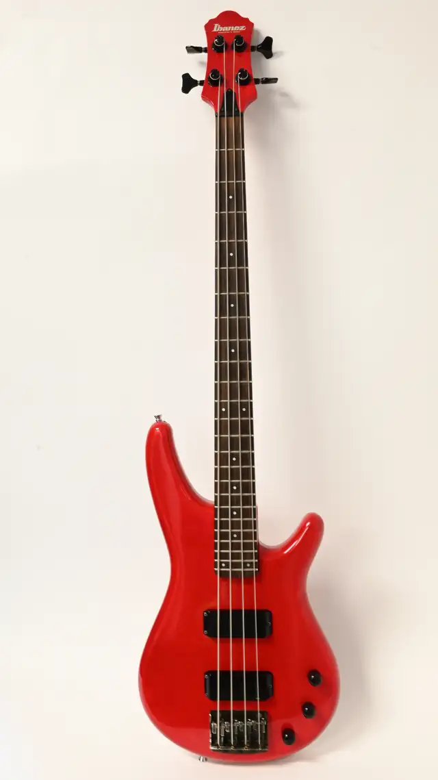 Ibanez RB850 Roadstar II Bass in red USED in working condition