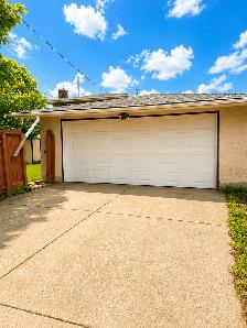 FOR SALE HOUSE LOCATED IN McQueen EDMONTON - Photo 21