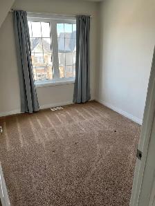 A large clean 3 Story freehold Townhouse for Rent in Beamsville - Photo 6