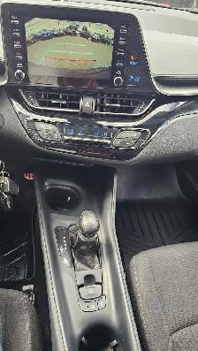 2019 Toyota C-HR XLE - Photo 17