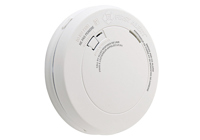 First Alert Slim Design Photoelectric Battery-Operated Smoke