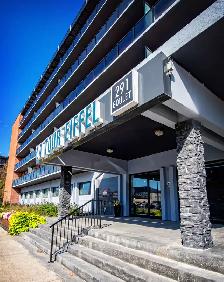 St. Boniface - One-Bedroom Suites Available - Photo 8