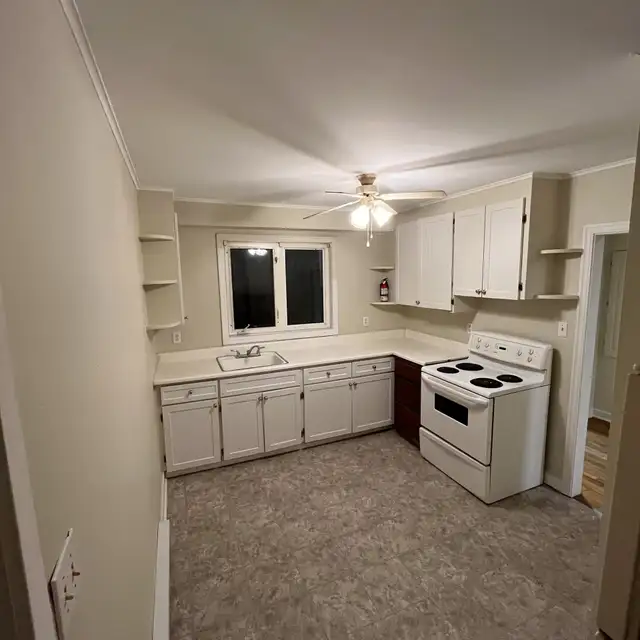 4A Albany St - Spacious Three Bedroom Apartment