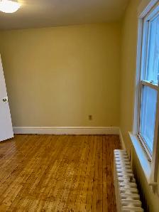 3 bedroom upper duplex - Photo 6