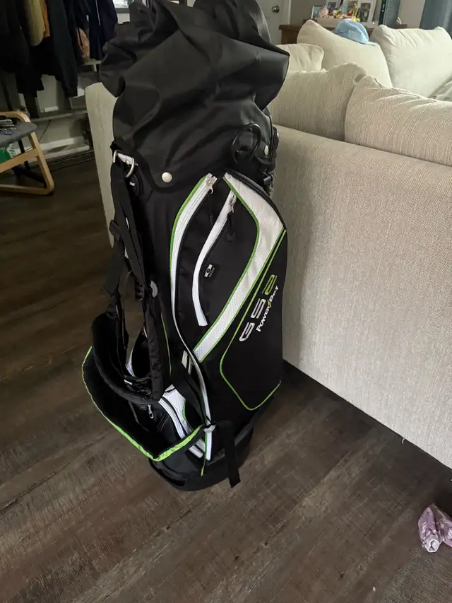 BRAND NEW Powerblitz Golf Bag