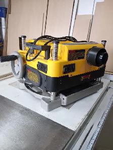 DEWALT SURFACE PLANER    USED ONCE $650.00 FIRM