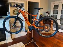 Giant Stance E-2 Full Suspension Mountain Bike - Photo 2