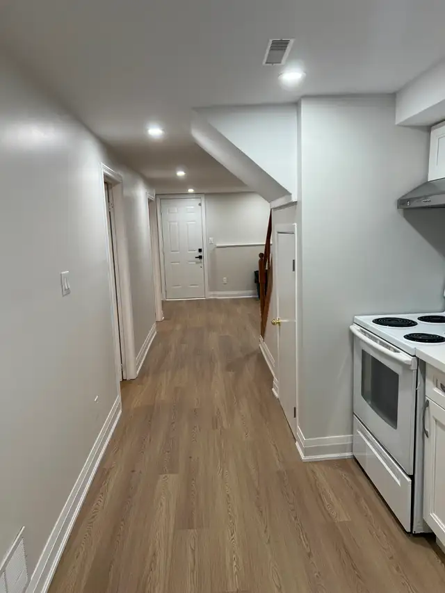 2 Bed   1 Bath Basement Unit for Rent in Mississauga
