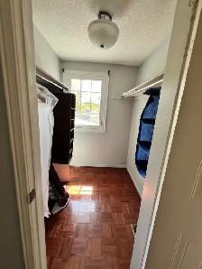 Master Bedroom for rent close to Square One - Photo 6