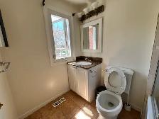 Master Bedroom for rent close to Square One - Photo 8