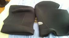 Miscellenious items music player headphone ties dvds swim masks - Photo 5