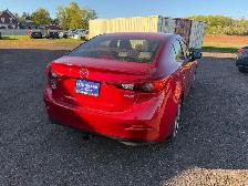 2018 Mazda Mazda3 - Photo 2