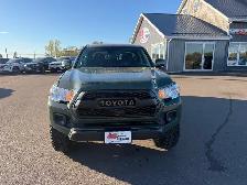 2022 Toyota TACOMA - Photo 2