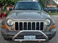 2006 TRAIL RATED JEEP LIBERTY 4x4 with BEST in Class TOW RATING!