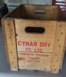 70's Era Vintage CYNAR Dry Ltd. Wooden Pop Crate - Photo 2