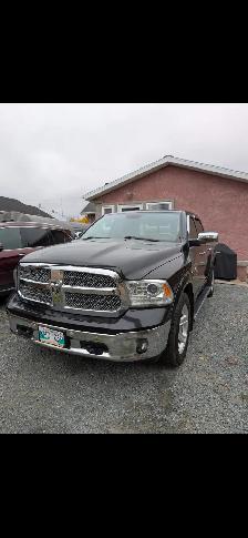 2016 Ram 1500 Laramie Longhorn 4x4 EcoDiesel–Loaded $23,900 OBO