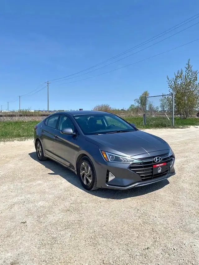 2020 Hyundai Elantra Essential