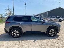 2021 Nissan Rogue SV - Photo 3