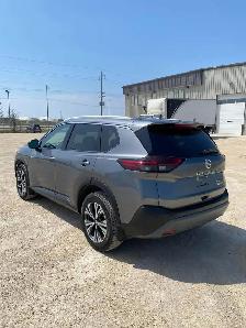 2021 Nissan Rogue SV - Photo 5