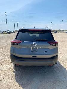 2021 Nissan Rogue SV - Photo 7