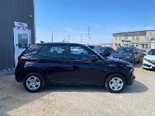2021 Hyundai Venue Essential - Photo 4
