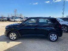 2021 Hyundai Venue Essential - Photo 5