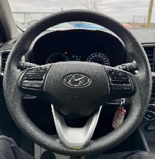 2021 Hyundai Venue Essential - Photo 10